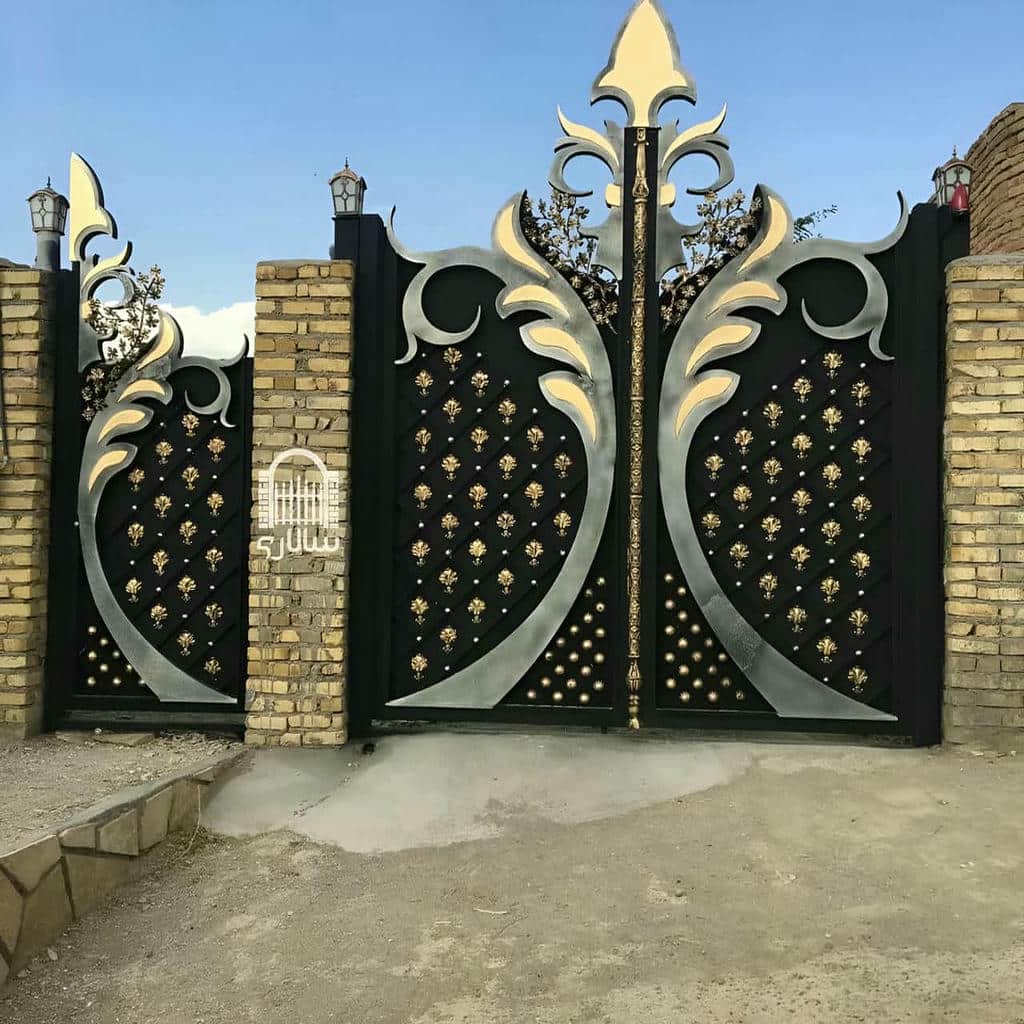 7 مدل درب پارکینگ فلزی دو لنگه