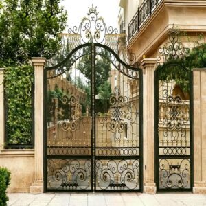 7 مدل درب آهنی باغ ماشین رو