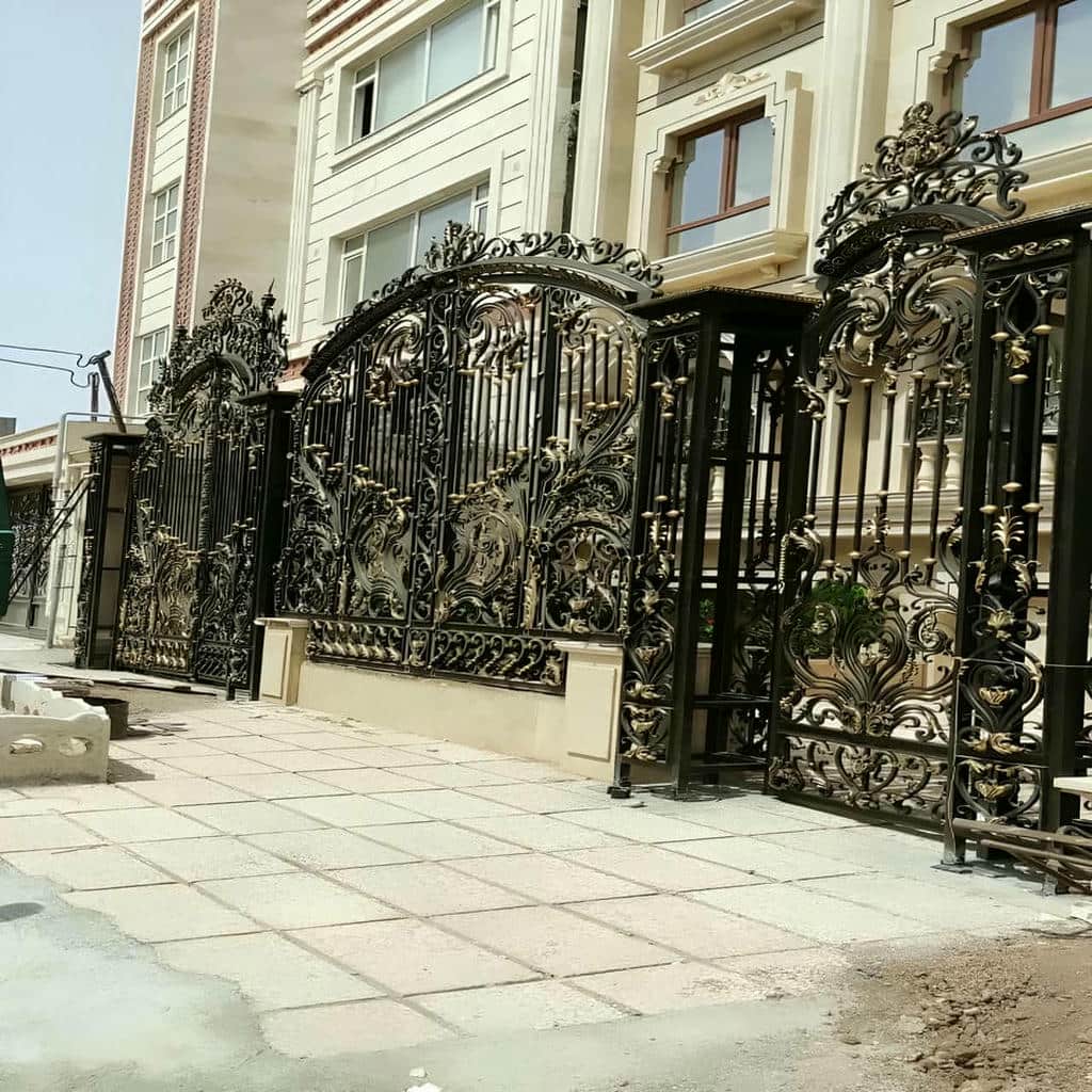 درب ویلایی آهنی ضد زنگ مدل پوشیده برای حریم بیشتر