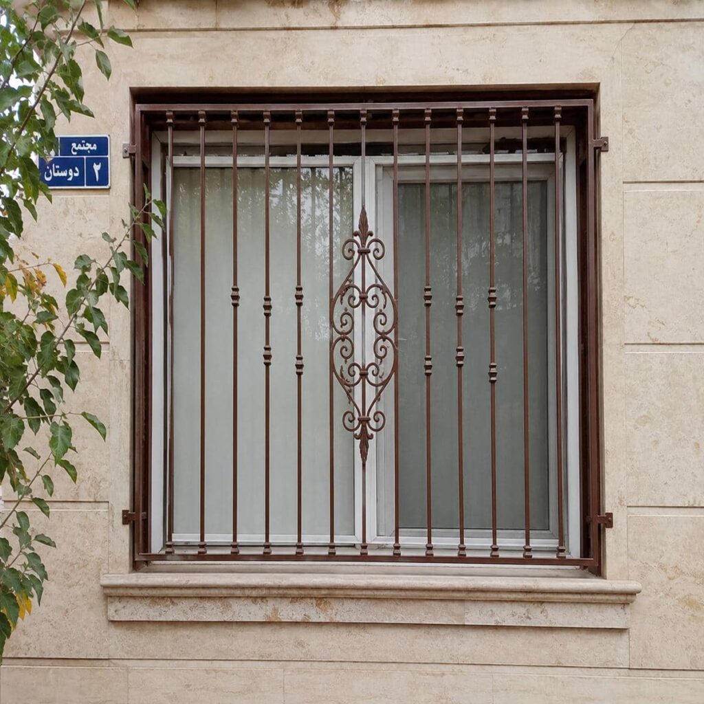 خرید حفاظ پنجره فرفورژه گل نرده با قاب مقاوم