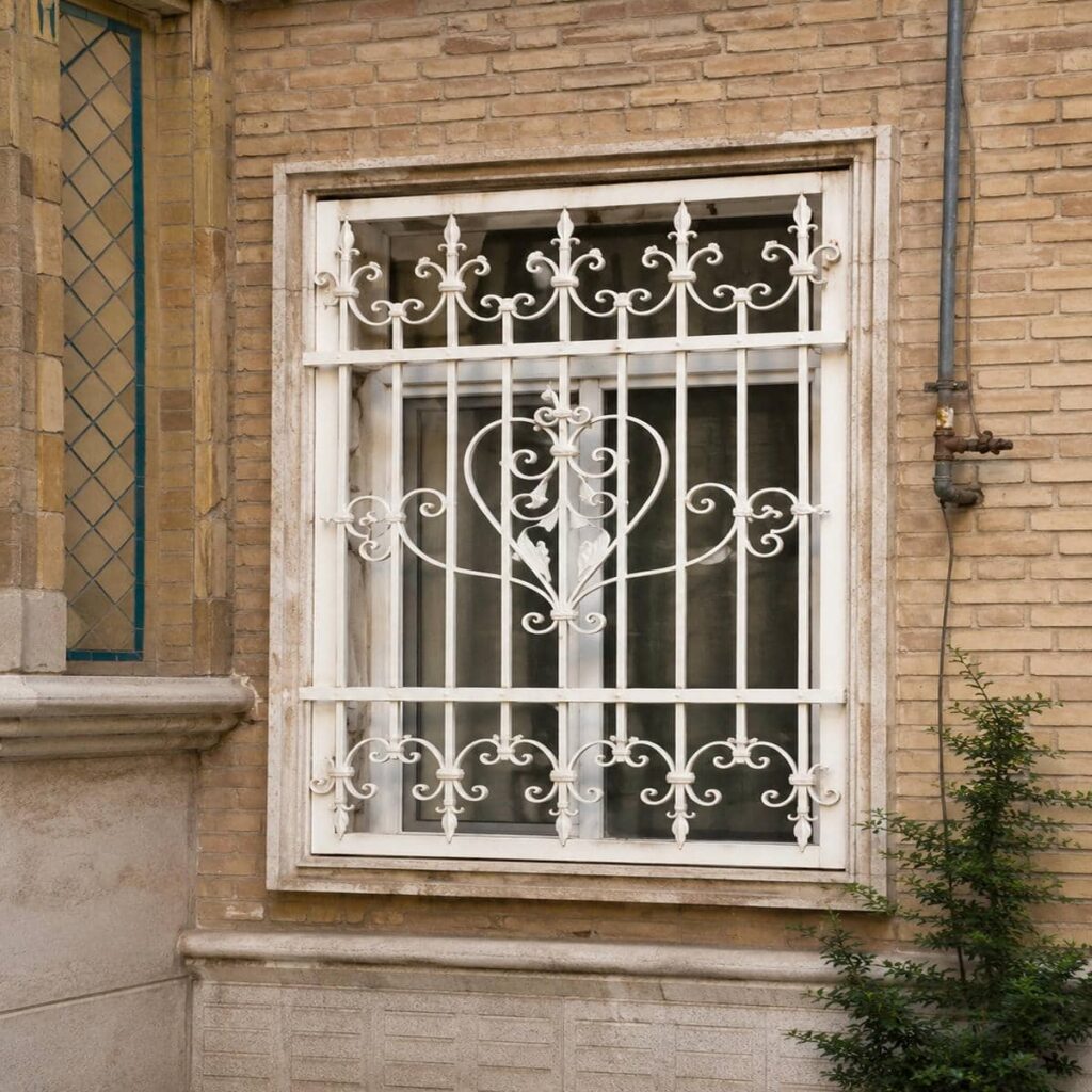 مدل متراکم حفاظ پنجره آپارتمان برای حفظ حریم