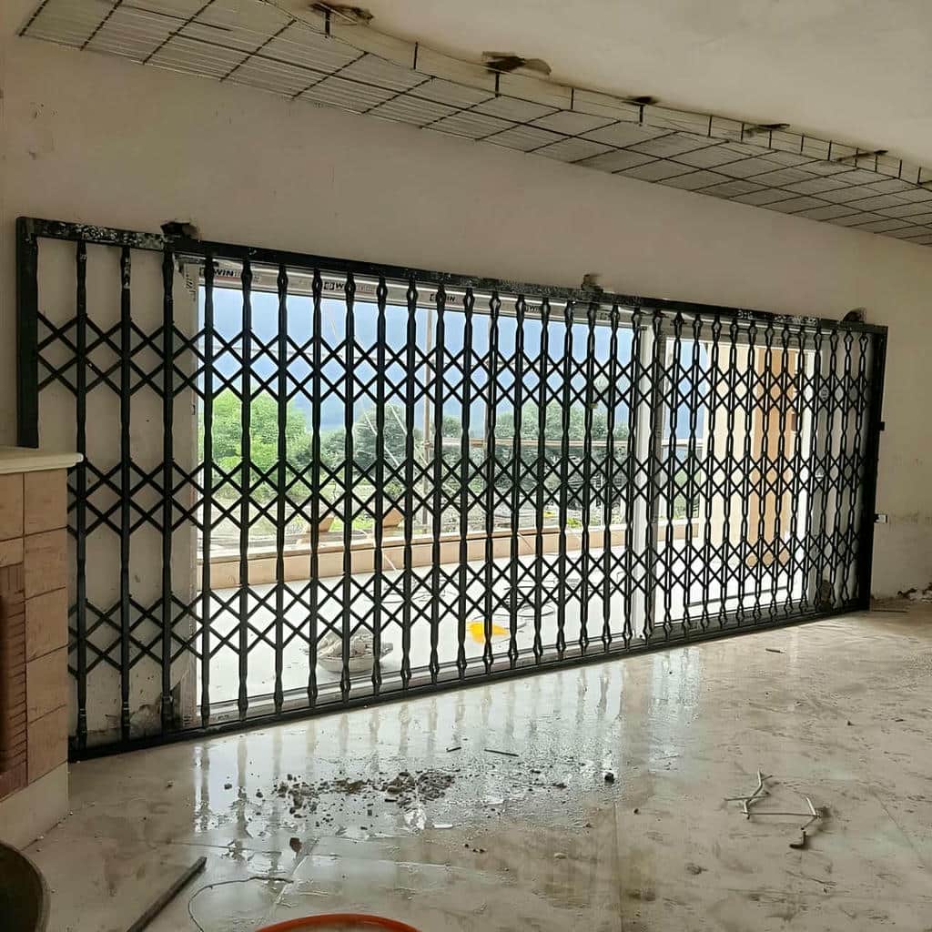 مدل دولنگه حفاظ پنجره متحرک برای کنترل رفت‌وآمد