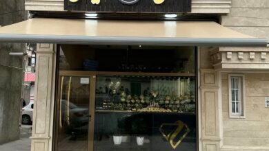 سایبان تراس بازویی سفید فضای بیرونی