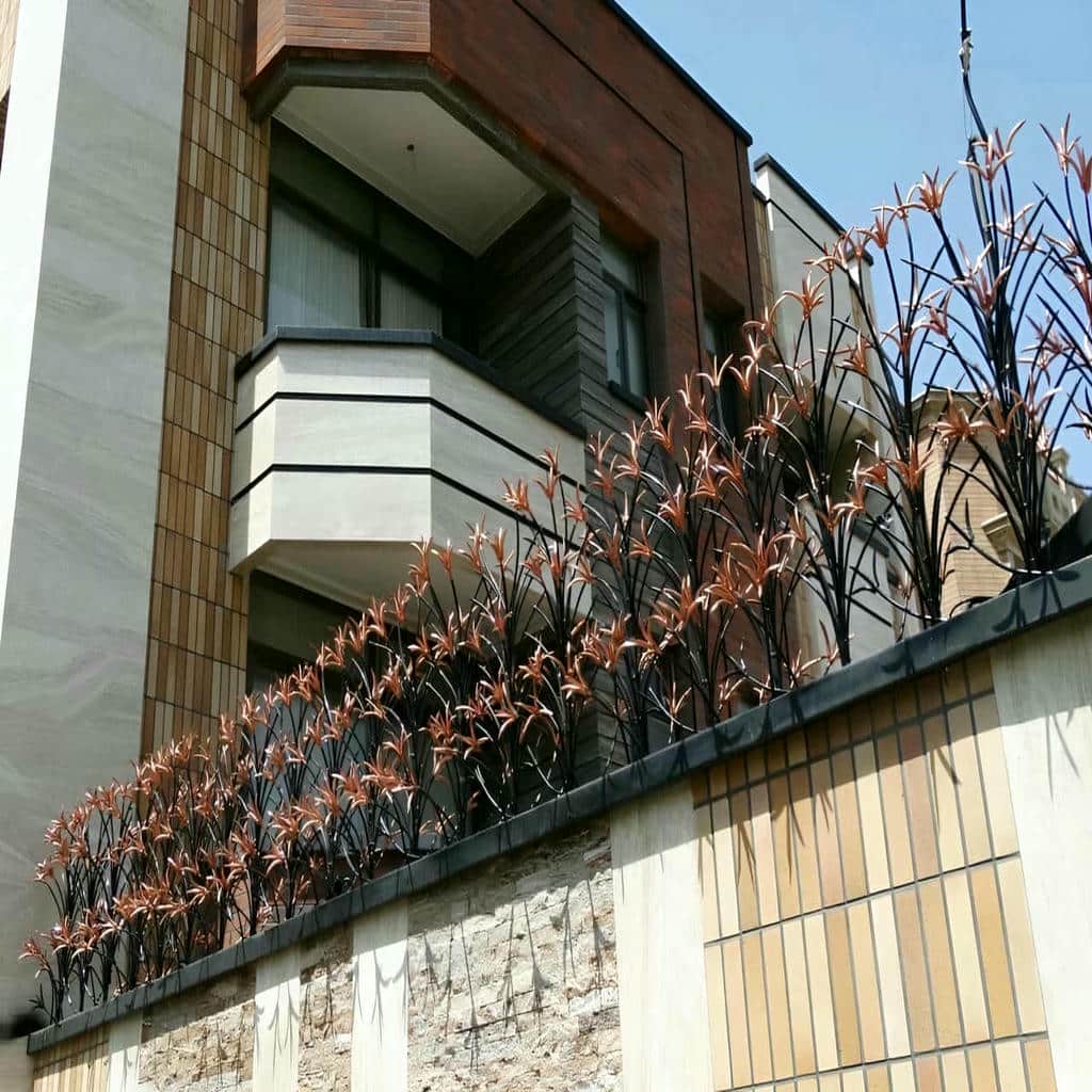 حفاظ لیلیوم در اجرای دیوار پیرامونی