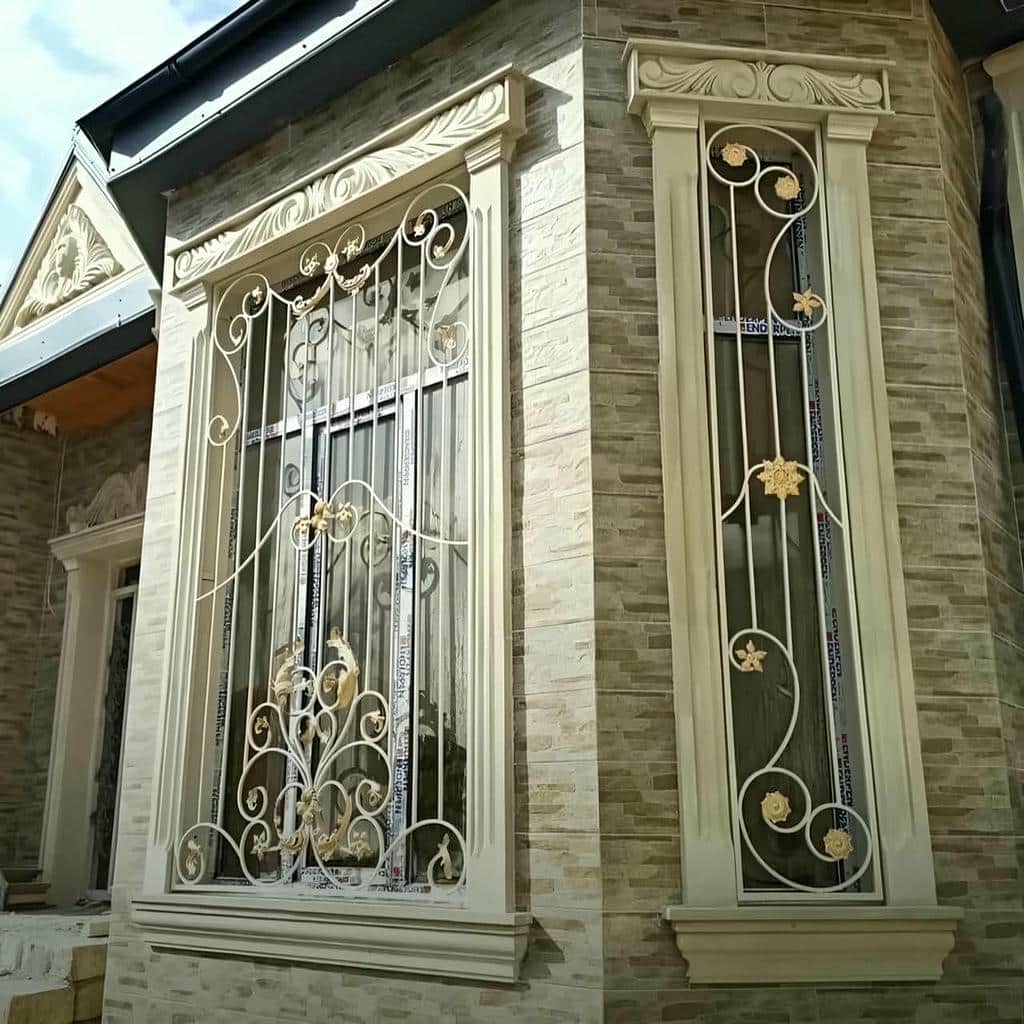 حفاظ پنجره فرفورژه نمای ساختمان