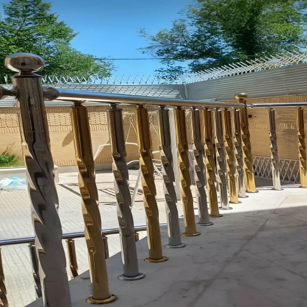 نرده بالکن طراحی ساده