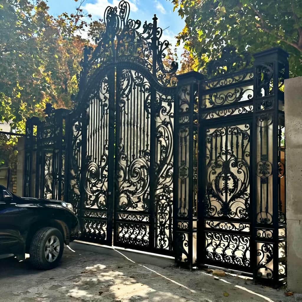 درب فلزی آهنی با پوشش رنگ مات درب فلزی آهنی با پوشش رنگ مات