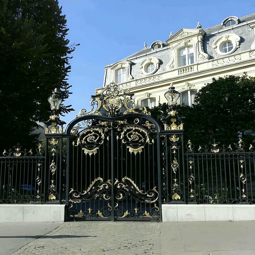 درب خانه بدنه مستحکم