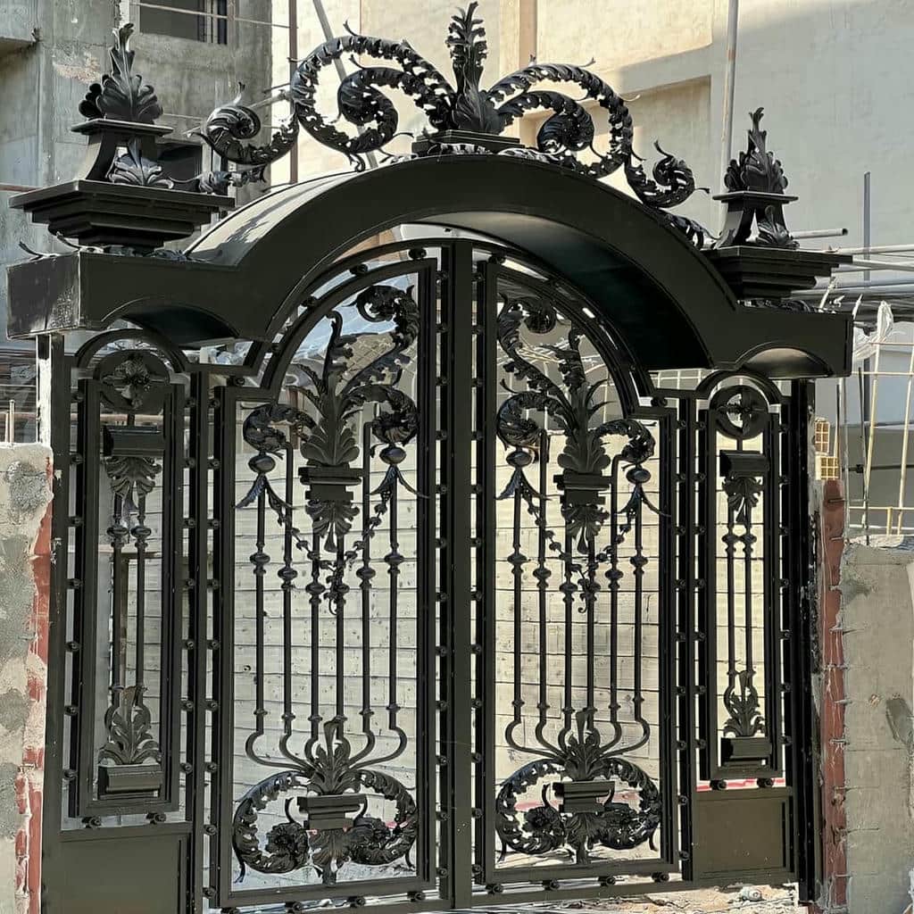 درب آهنی دو لنگه مناسب پارکینگ مسکونی