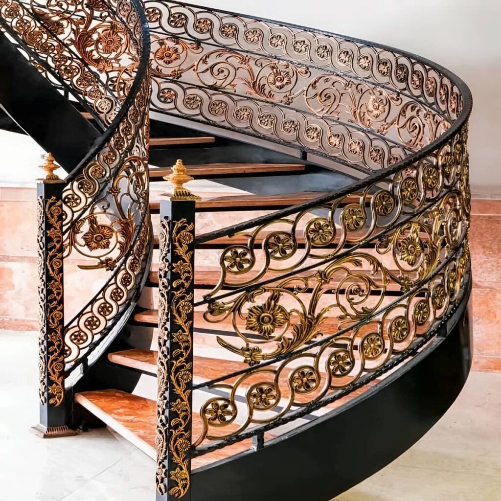 نرده فرفورژه مسیر داخلی