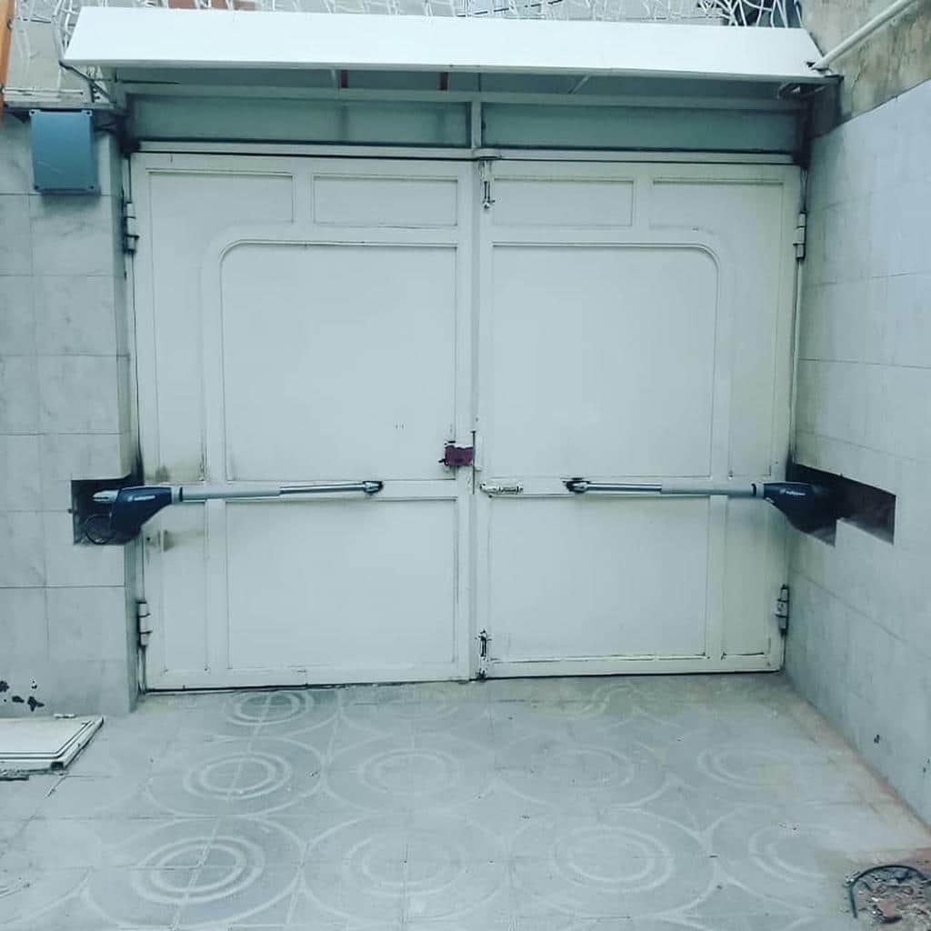 جک درب پارکینگ بازویی برای ورودی مسکونی همدان