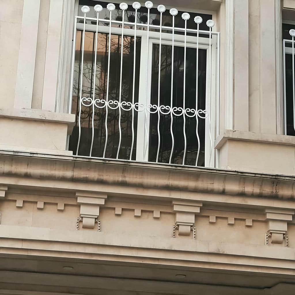 نرده پنجره فلزی در استان خوزستان با پوشش مات