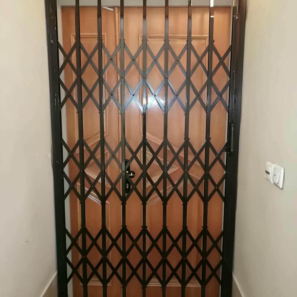 گارد آکاردئونی فلزی با پوشش رنگ کوره‌ای