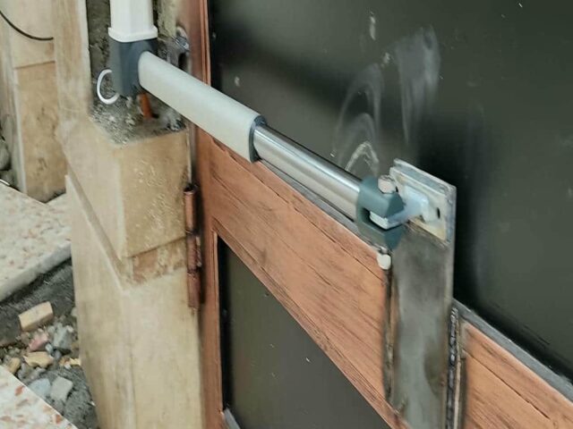 جک درب پارکینگ بازویی در بندرعباس مرکز فروش و سفارش جک درب پارکینگ در بندرعباس و حومه