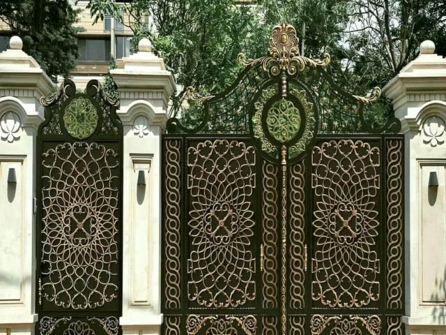 مرکز تخصصی فروش و سفارش درب حیاط در همدان و حومه